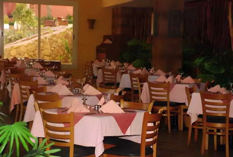 Hotel Hauza Beach Resort