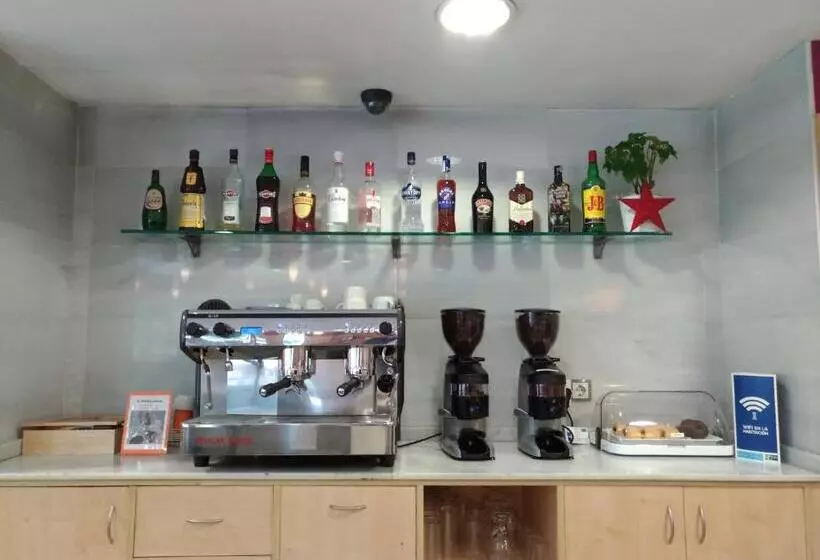 호텔 Holiday Inn Express Madrid Alcorcón, An Ihg