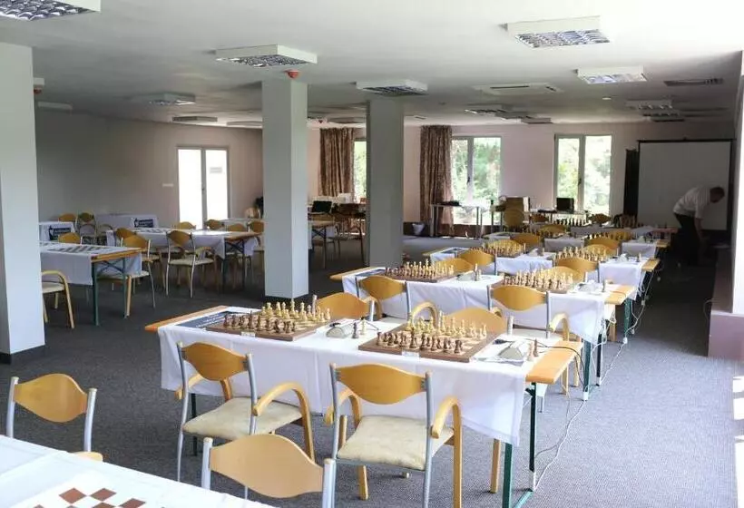 호텔 Koral Parking