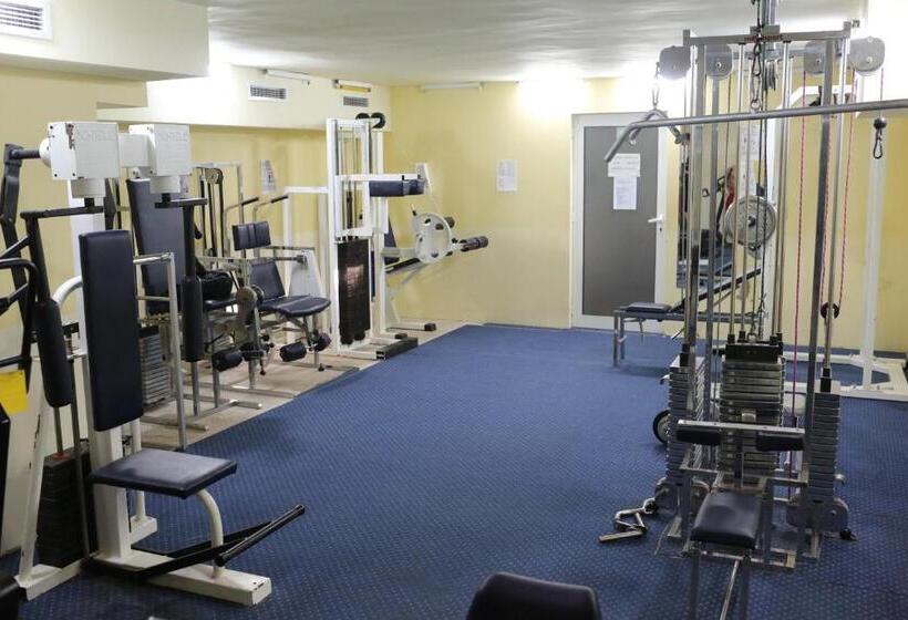 ホテル Koral   Parking