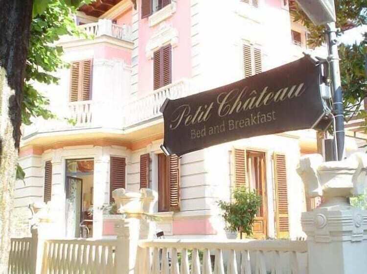 ホテル Petit Chateau