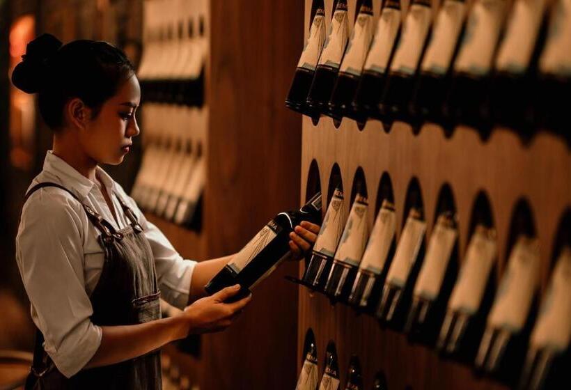 هتل Twinpalms Surin Phuket Resort