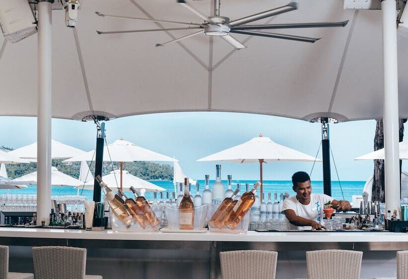 هتل Twinpalms Surin Phuket Resort