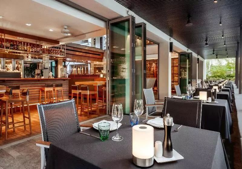 Hotel Twinpalms Surin Phuket Resort