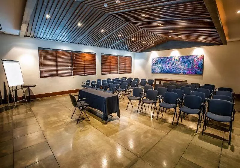 ホテル Twinpalms Surin Phuket Resort