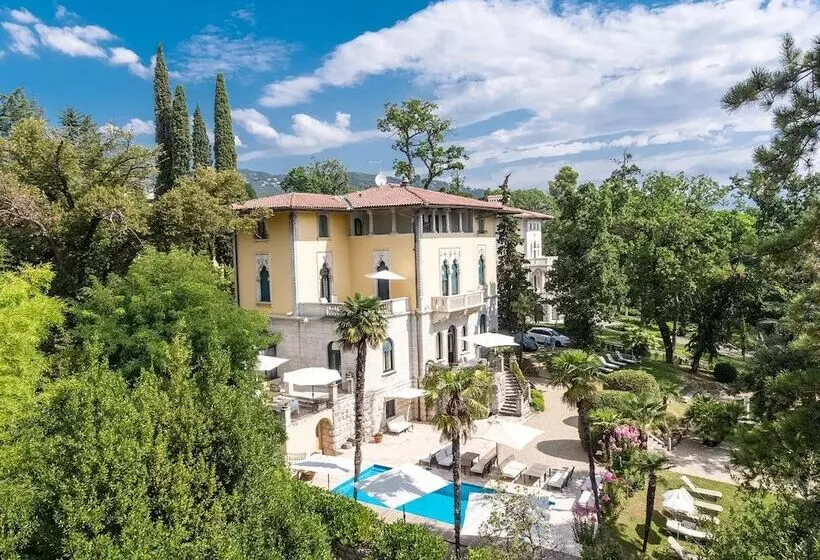 Отель Villa Astra