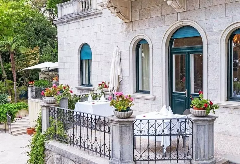 Отель Villa Astra