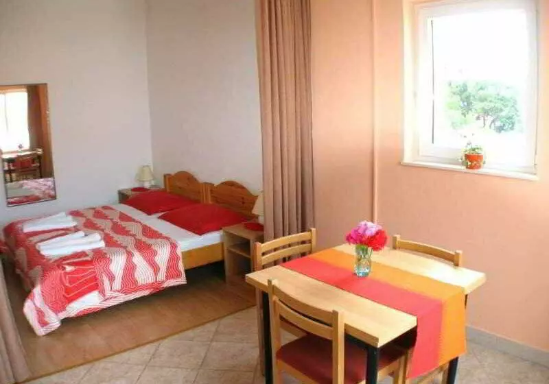 Marija Apartamentos