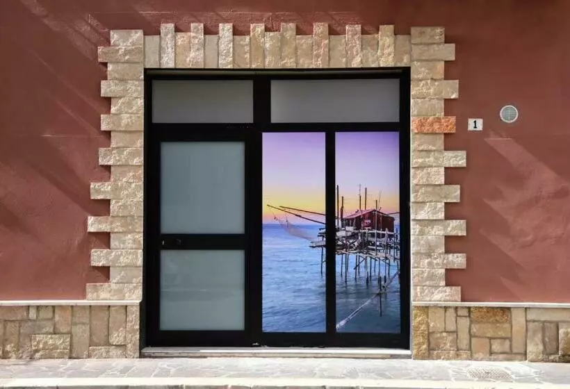 تختخواب و صبحانه Armonia Rooms