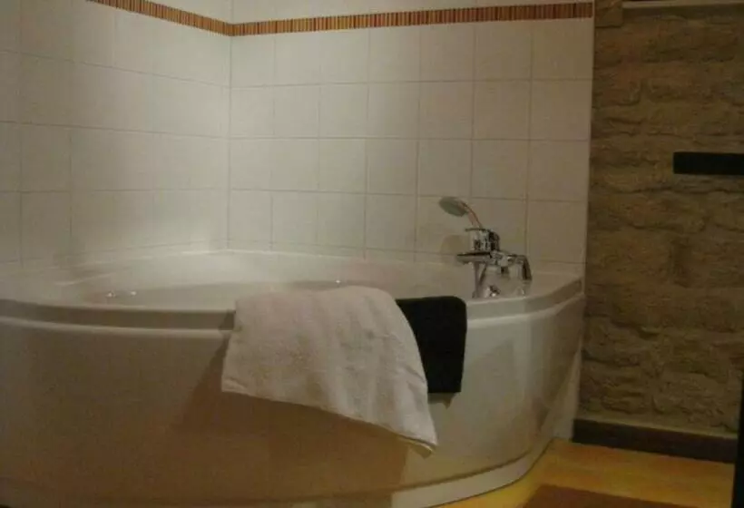 ベッドアンドブレックファースト Chambres D'hôtes La Fraiseraie