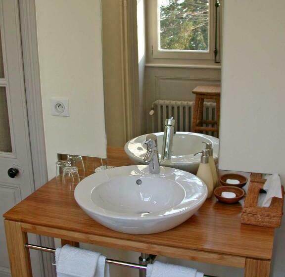 민박 Château De Buffavent