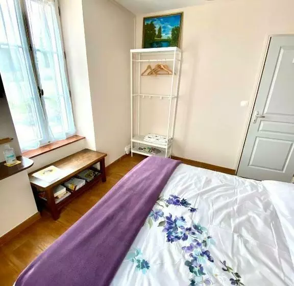 Aamiaismajoitus (B&B) La Parisienne Des Amognes