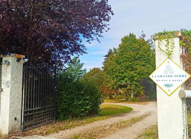 Bed and Breakfast Maison La Grande Serre