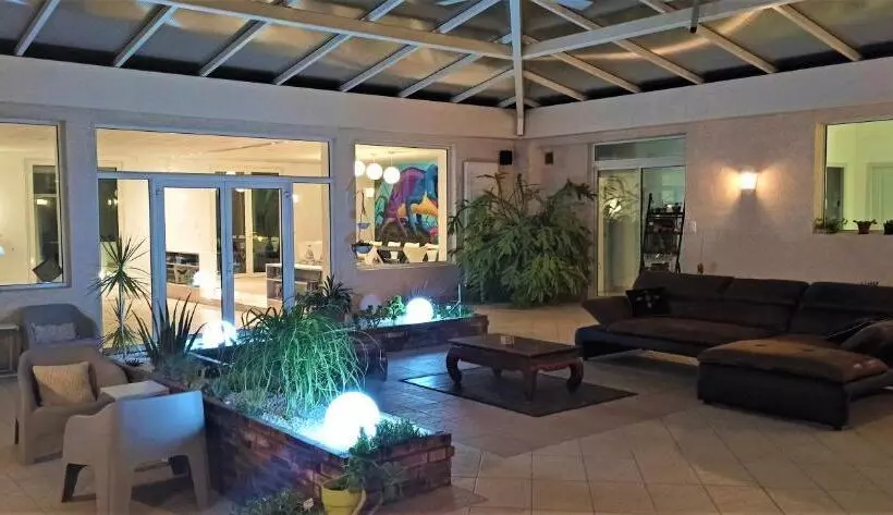 Bed and Breakfast Maison La Grande Serre