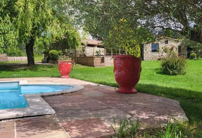 Aamiaismajoitus (B&B) Mas De Bouilhac