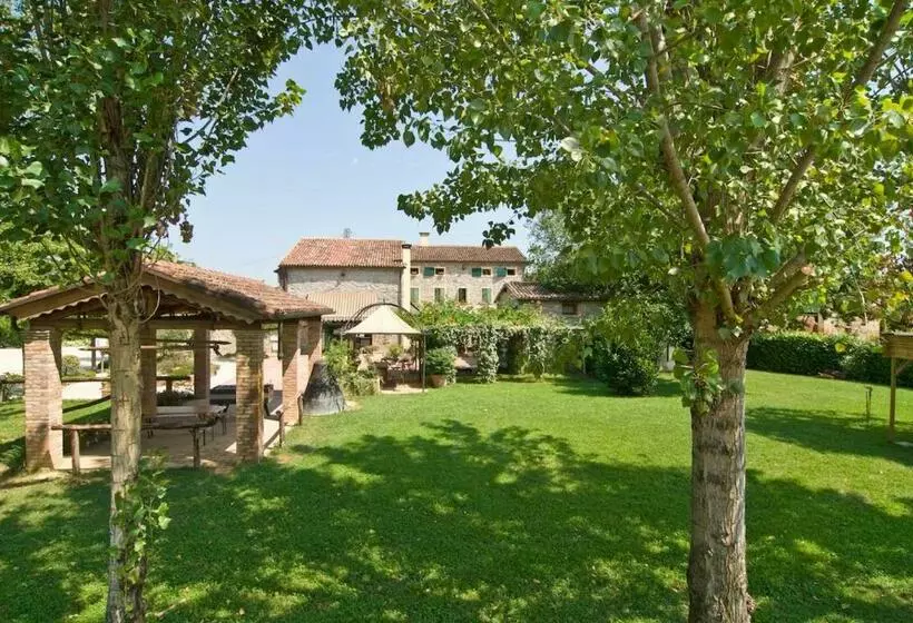 ホテル Agriturismo Biologico La Buona Terra