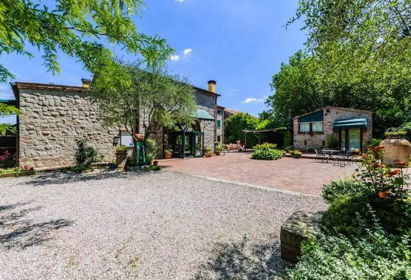 ホテル Agriturismo Biologico La Buona Terra