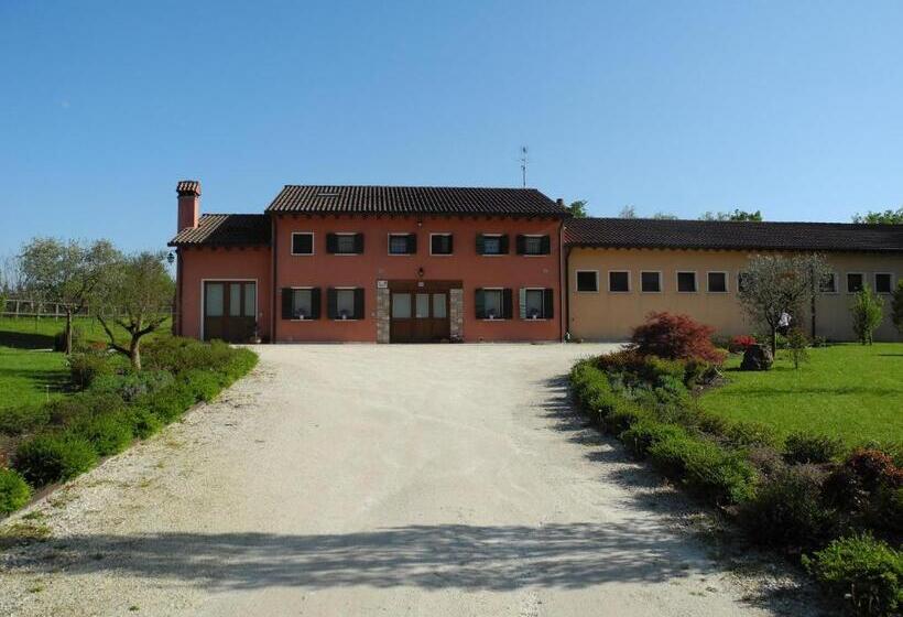 בית מלון כפרי Agriturismo Cornolere