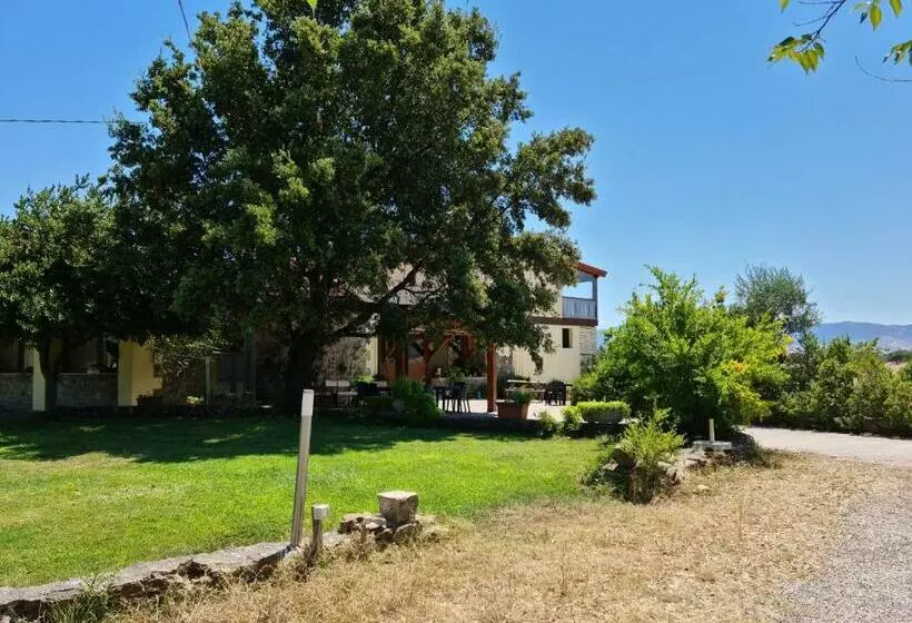هتل Agriturismo Sa Pigalva