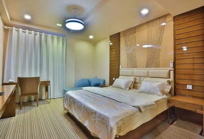 هتل Fun Residency By Antra Group