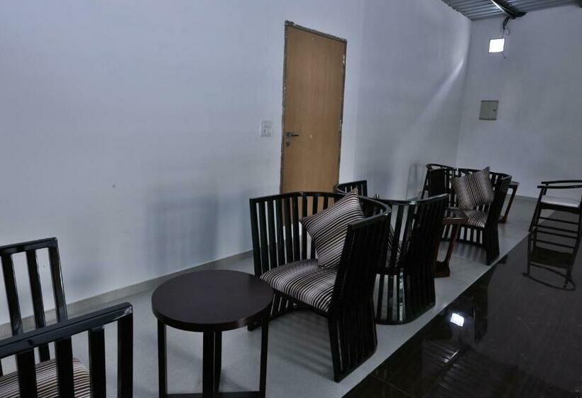 هتل Fun Residency By Antra Group