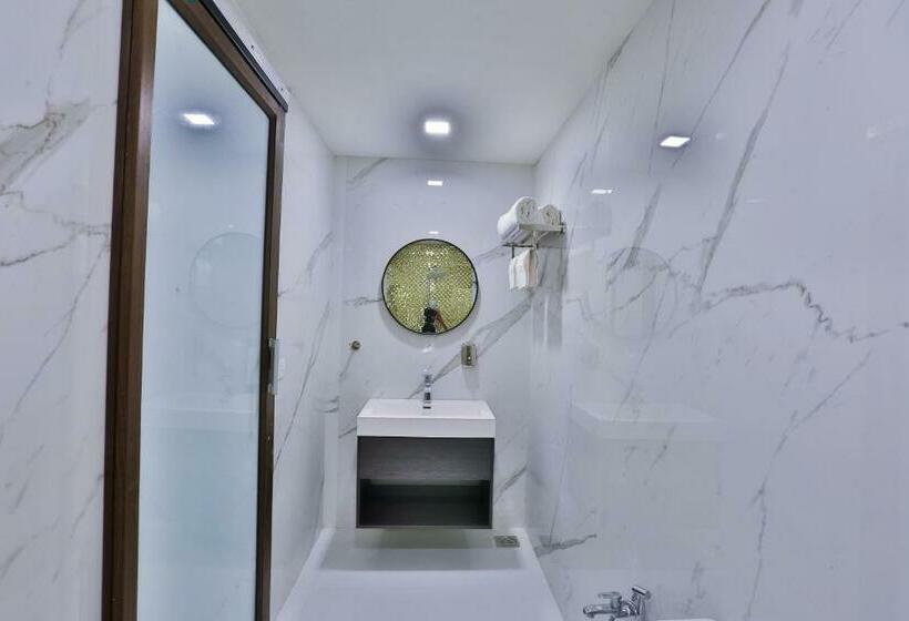 هتل Fun Residency By Antra Group