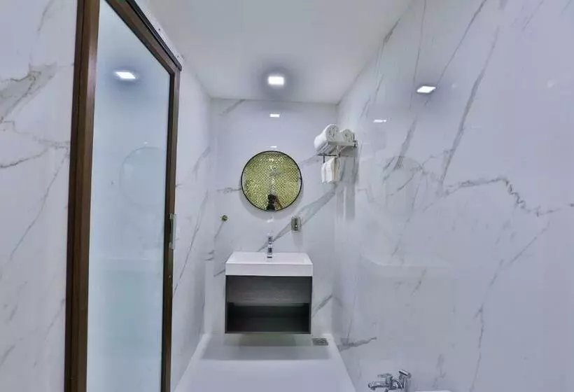 هتل Fun Residency By Antra Group