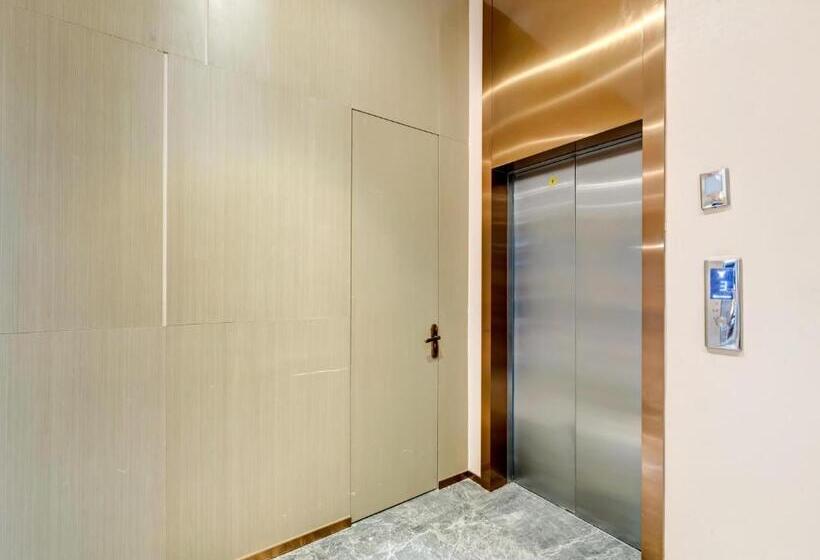 Lavande Hotel Tianjin Joy City Gulou Subway Station