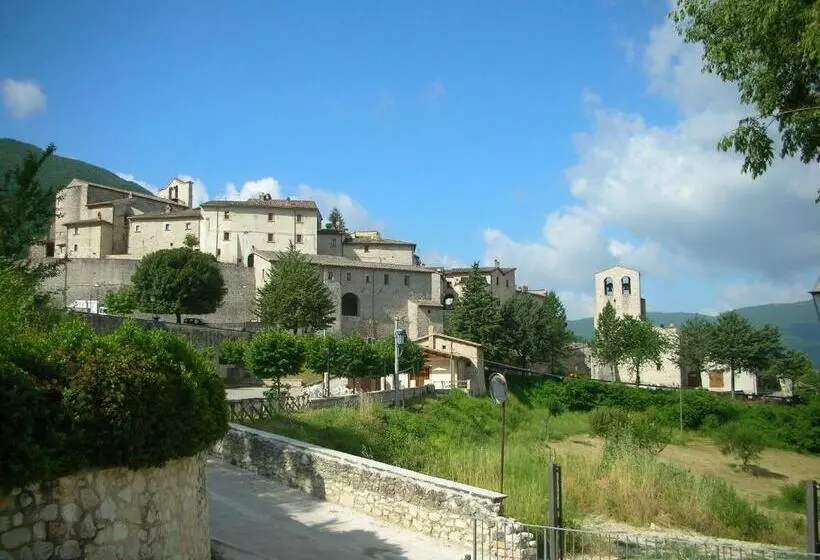 Hotelli Locanda Cacio Re