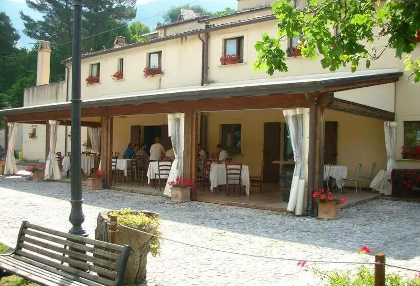 Hotelli Locanda Cacio Re