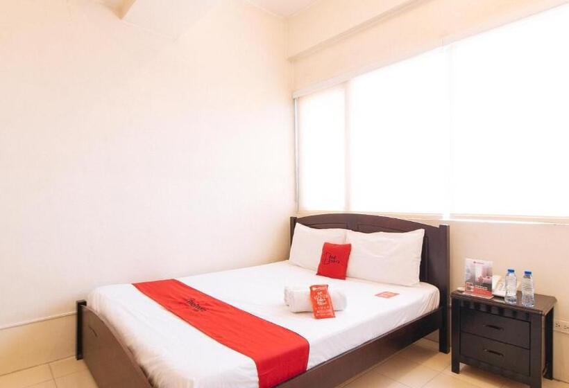 호텔 Reddoorz Plus @ E Rodriguez Corner Banawe