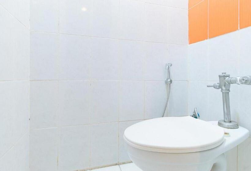 호텔 Reddoorz Plus @ E Rodriguez Corner Banawe