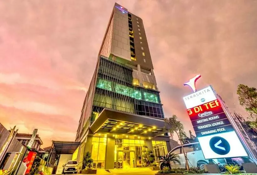 ホテル Vasaka  Makassar  Managed By Dafam