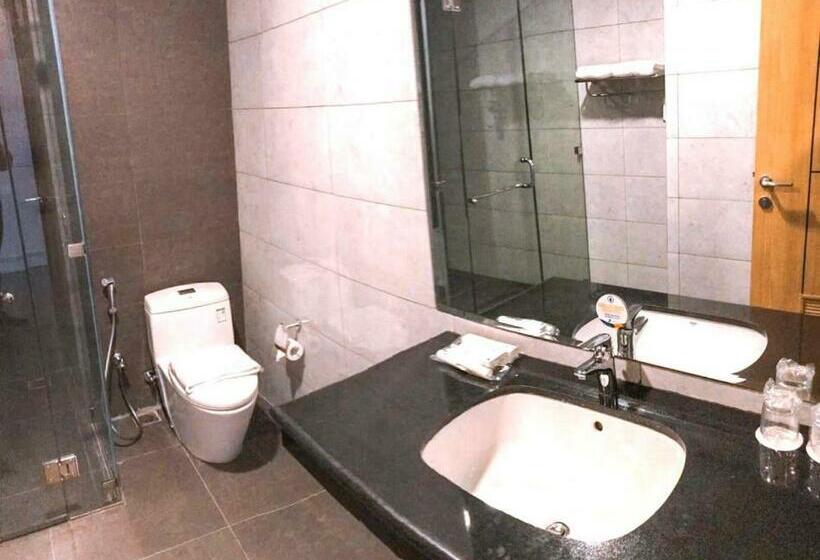 Отель Vasaka Makassar Managed By Dafam