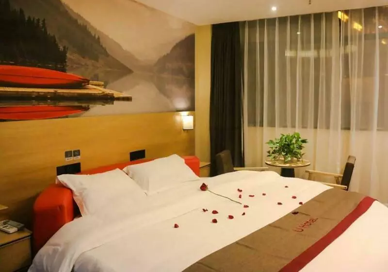 Thank Inn Plus Hotel Guangxi Hezhou Zhaoping County Huangyao Town