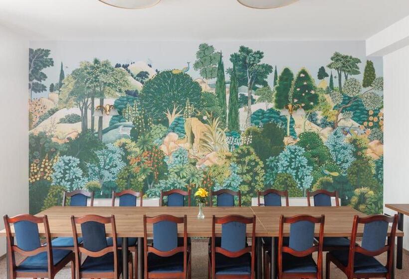 פנסיון 100 éves Fogadó