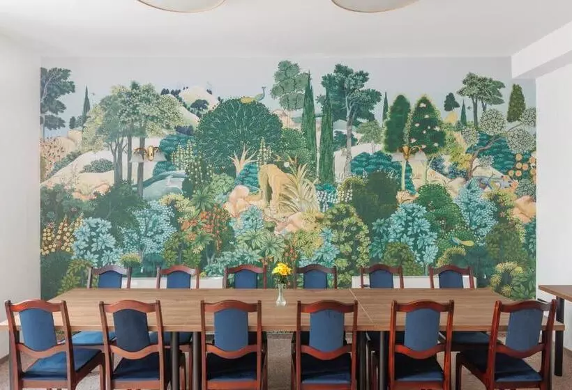 Majatalo 100 éves Fogadó