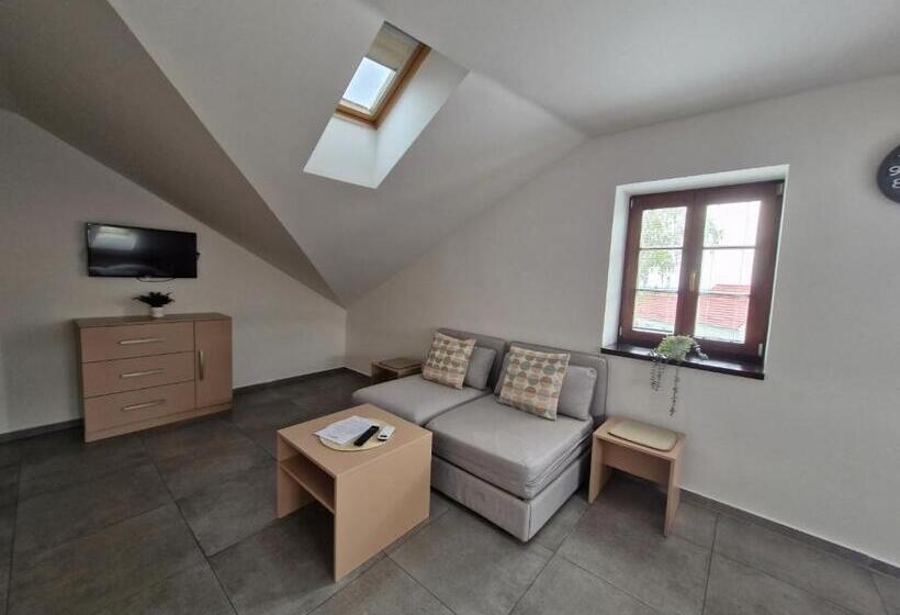 펜션 Restaurace   Apartmány Bobule