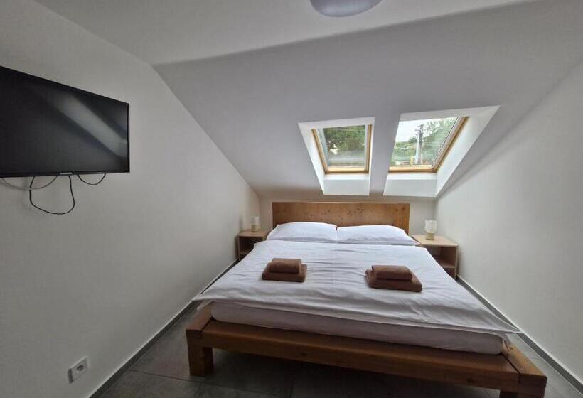 펜션 Restaurace   Apartmány Bobule