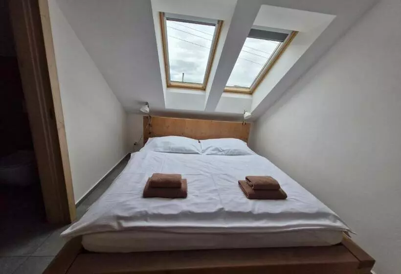 ペンション Restaurace   Apartmány Bobule