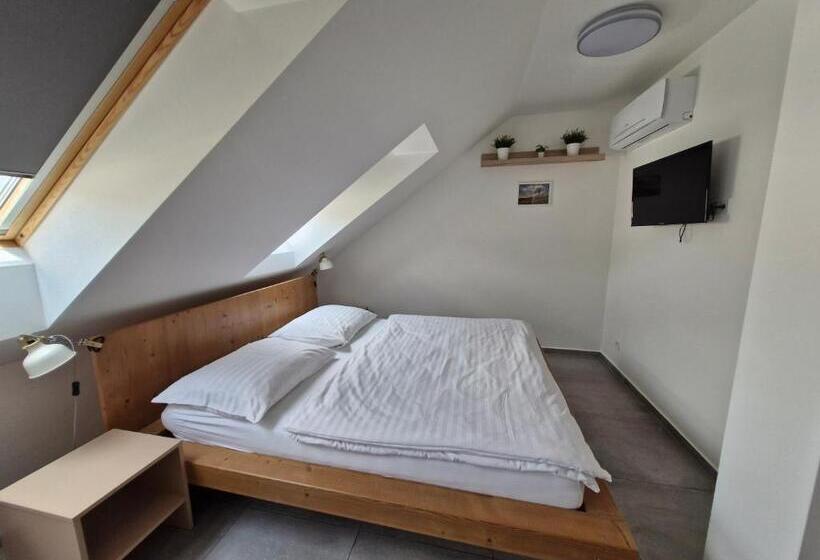 펜션 Restaurace   Apartmány Bobule