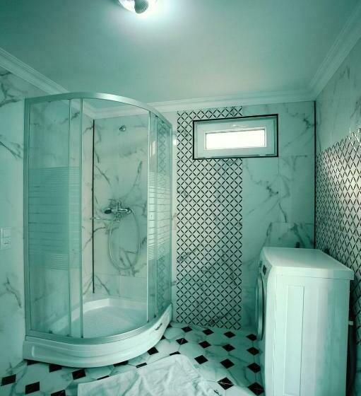 تختخواب و صبحانه Apartment Old Kutaisi