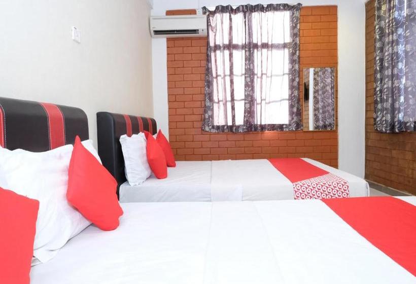 Hotel Oyo 1017 Alinshirah Inn