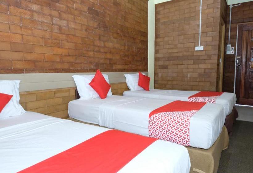 Hotel Oyo 1017 Alinshirah Inn