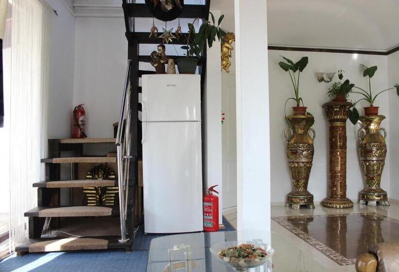 پانسیون Casa Ella