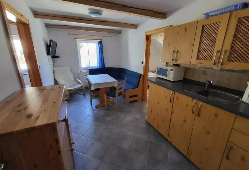 Majatalo Apartmány Yellow
