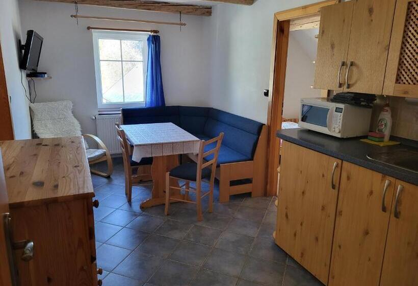 Пансион Apartmány Yellow