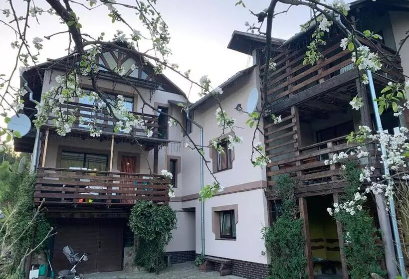 Majatalo Sadyba Lesivykh