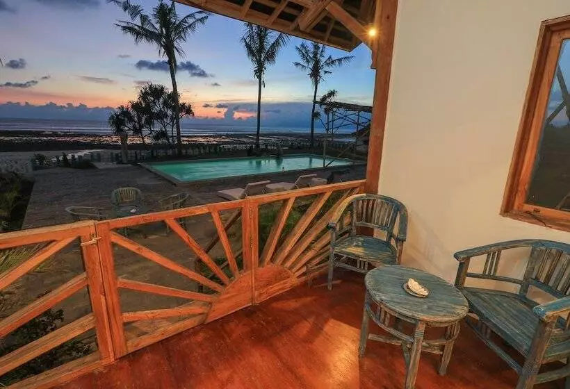 ユースホステル The Tree House Sumbawa