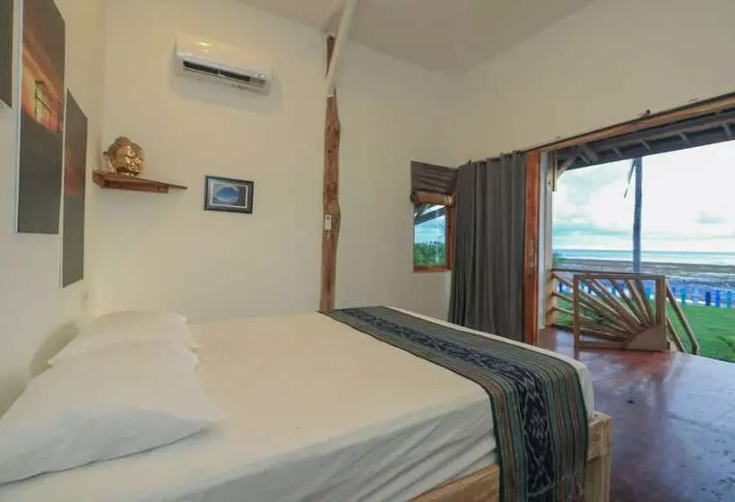 ユースホステル The Tree House Sumbawa